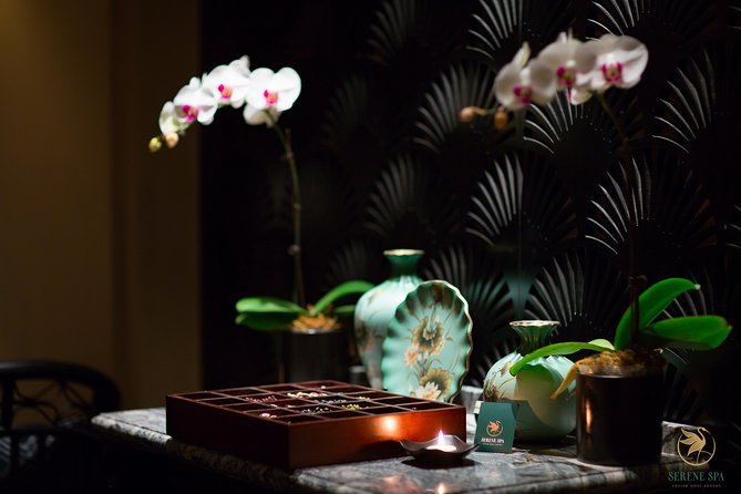 Serene Experience Spa Package - Coconut scrub and wrap for a skin-focused middle stage