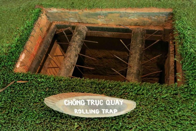Small-Group 1-Day Tour: Cu Chi Tunnels & Mekong Delta - A five-course Vietnamese lunch