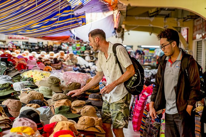 Small-group Saigon City Tour: 3-Hour Cyclo Ride to Hidden Stories - What $30 buys you