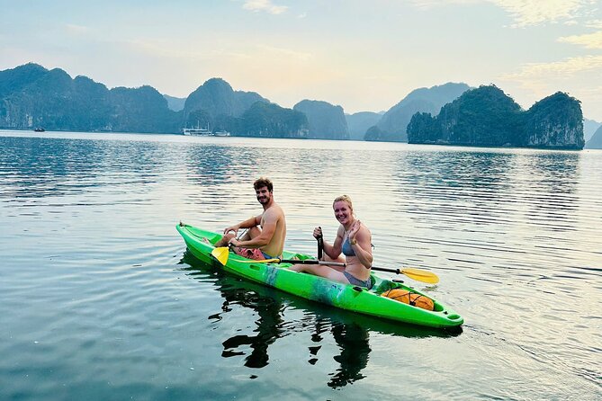 Sunset and Plankton Bioluminescent Night Kayak Lan Ha Bay - Sunset from the boat