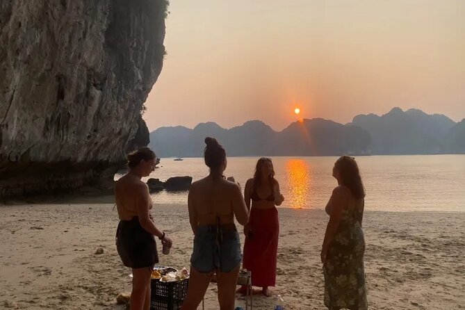 Sunset and Plankton Bioluminescent Night Kayak Lan Ha Bay - Swimming among the glowing plankton