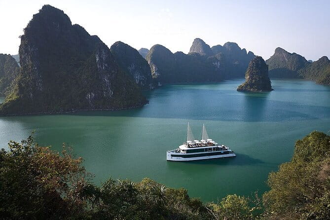 Taliya Day Cruise: Top Luxury Tour in Halong Bay & Lan Ha Bay - Ao Ech for kayaking and swimming