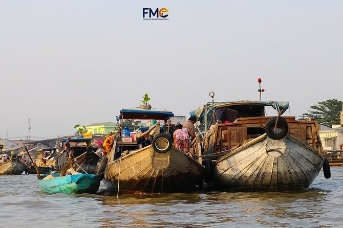 The hidden Fabulous Floating Market and Small Canal - The small canals are the quiet payoff