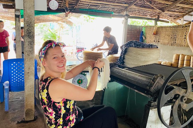 The hidden Fabulous Floating Market and Small Canal - What may disappoint you