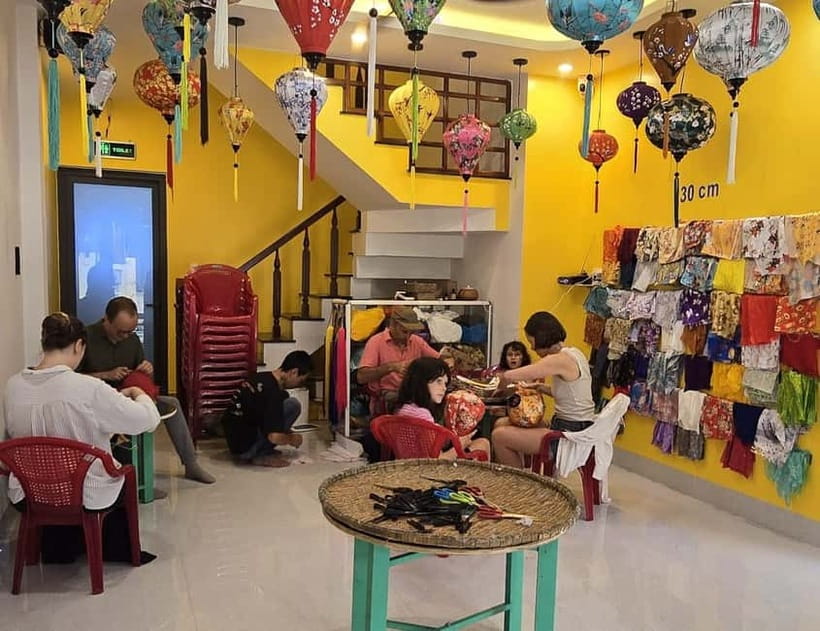 The Lantern Lady: Traditional Lantern Class in Old Town - Who will enjoy The Lantern Lady most