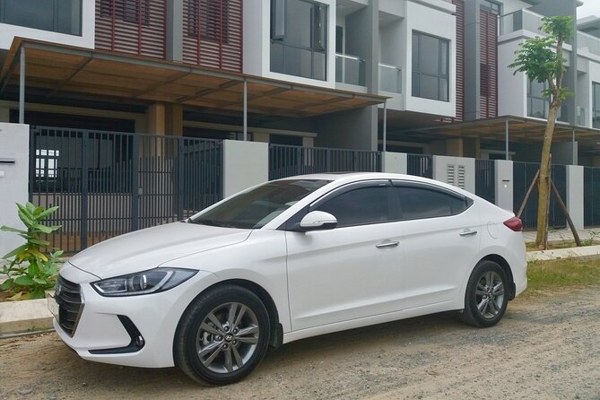 (TOP) Private car: Hanoi/Noi Bai Airport (HAN) from/to Ha Long - Driver communication and driving style