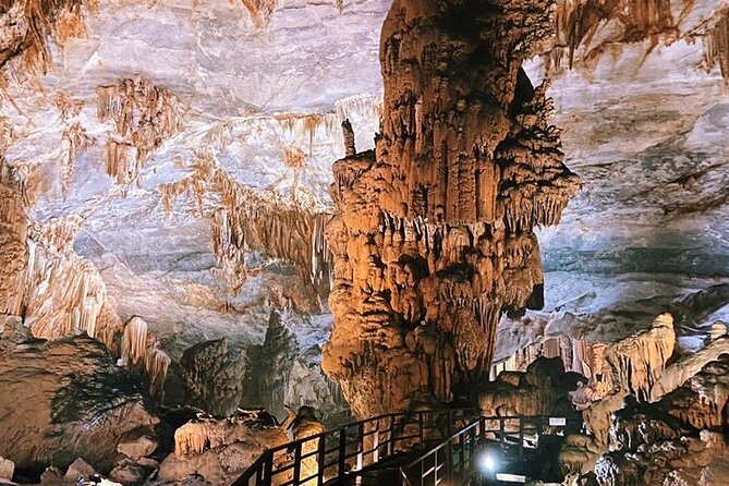 Tour to the caves ONE DAY tour to Phong Nha and Paradise caves - What the guide and group size mean for you