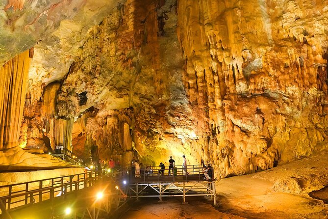 Tour to the caves ONE DAY tour to Phong Nha and Paradise caves - Starting from Dong Hoi or Phong Nha