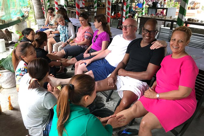 Traditional Cooking Class with Basket Boat Ride and market Tour - Herbal Foot Soak Before the Cooking