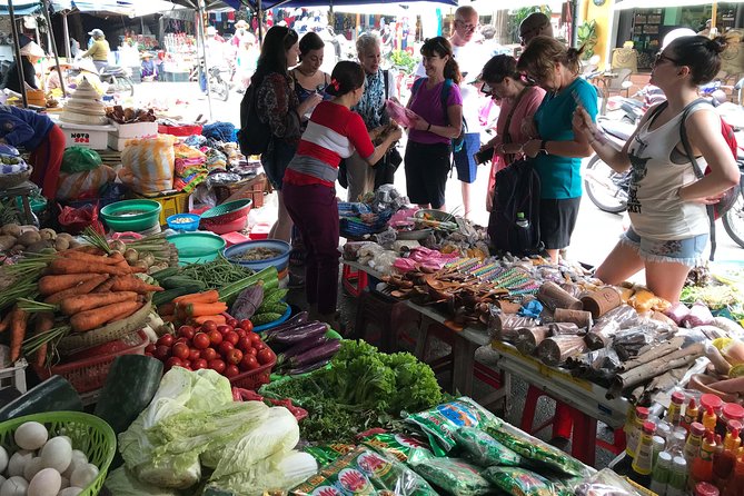 Traditional Cooking Class with Basket Boat Ride and market Tour - How Hands-On Is the Cooking?