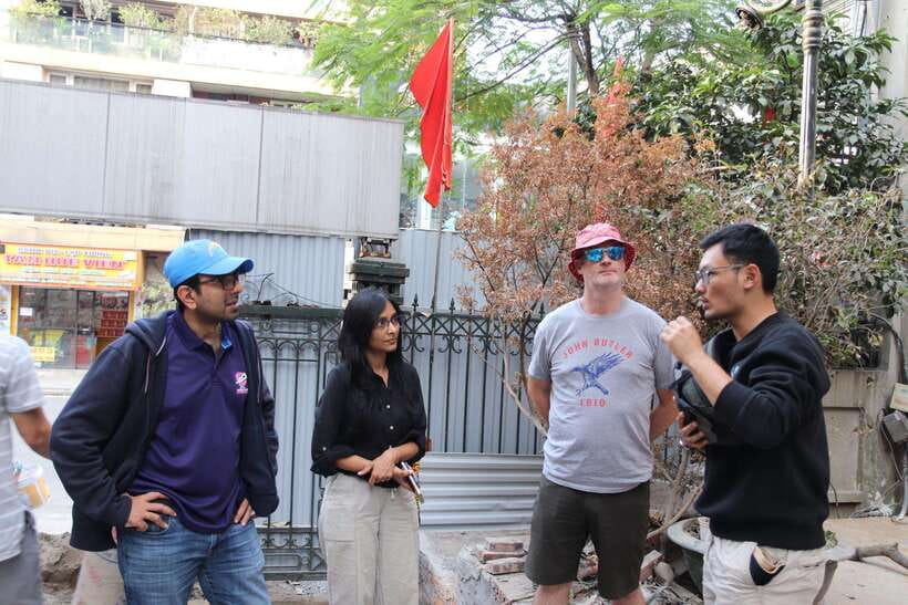 Vietnam War: Uncovering Hanoi's Untold Stories - The short taxi ride and change of pace